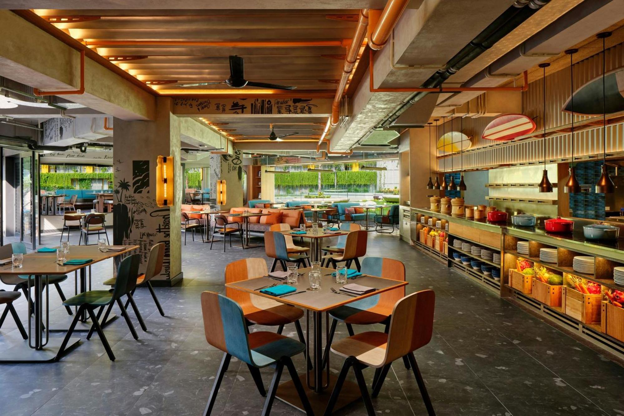 Aloft Bali Kuta At Beachwalk Екстер'єр фото